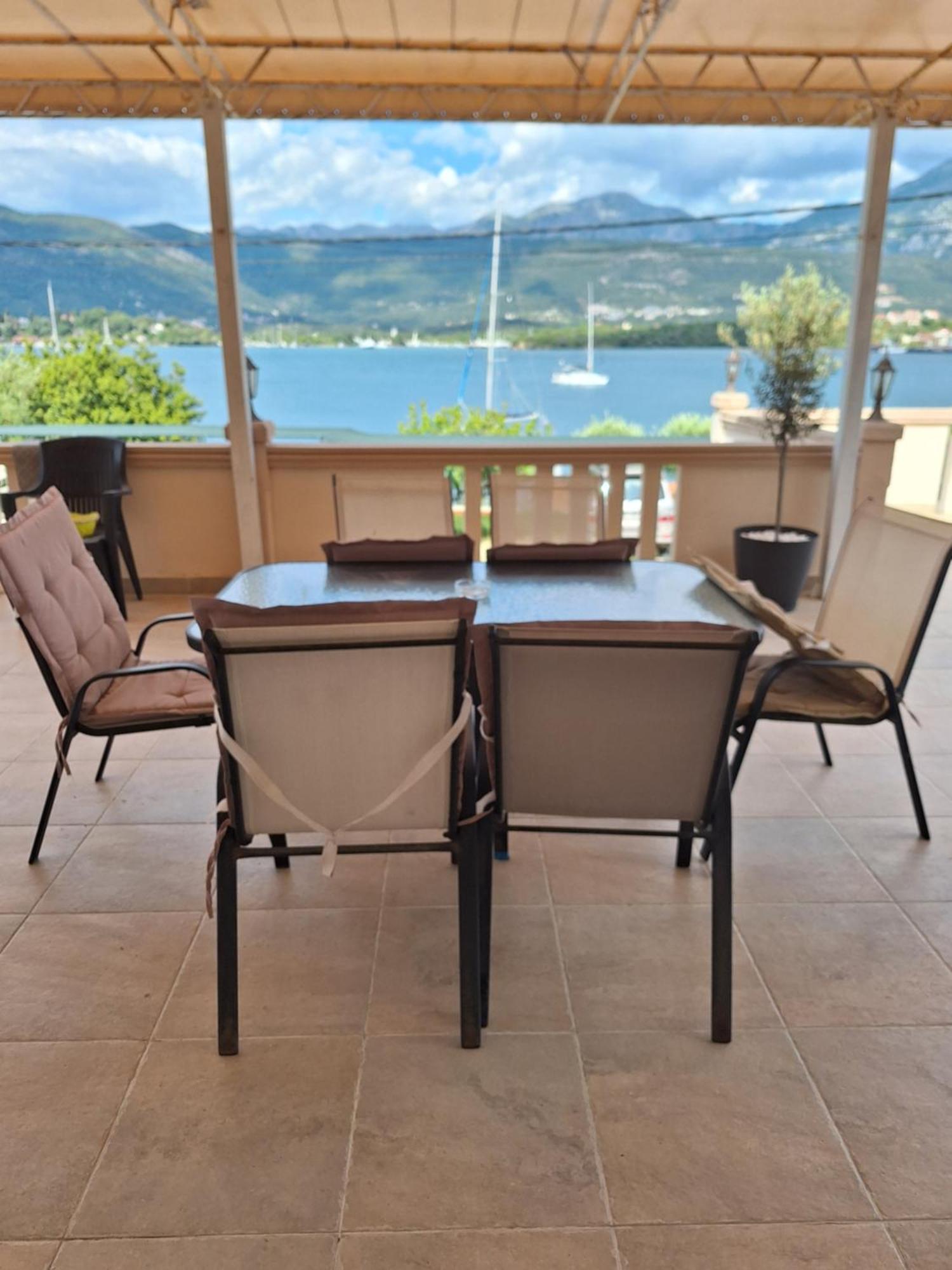 Apartments Klakor Ps Tivat Eksteriør bilde