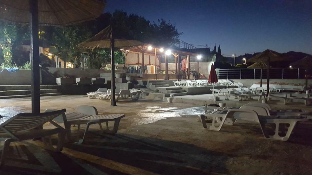 Apartments Klakor Ps Tivat Eksteriør bilde