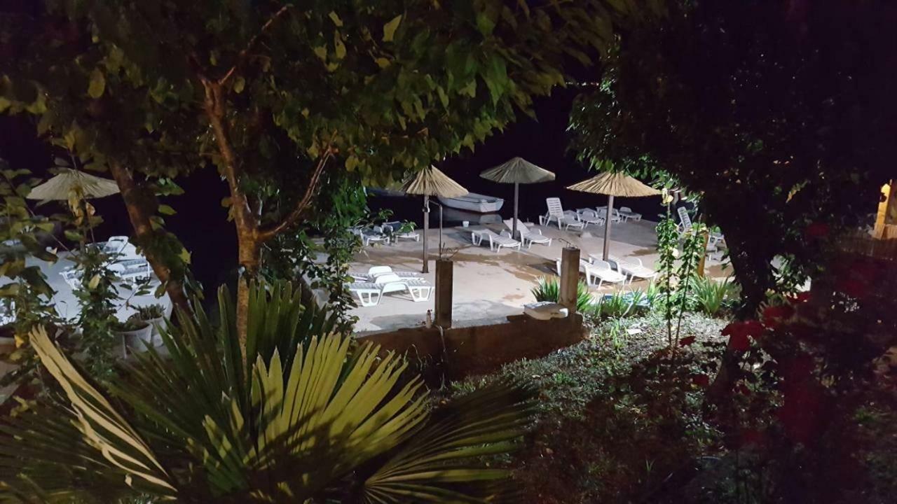 Apartments Klakor Ps Tivat Eksteriør bilde