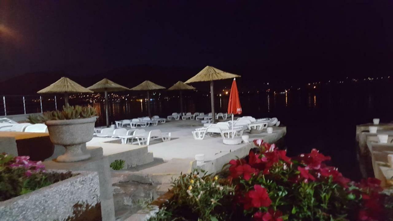 Apartments Klakor Ps Tivat Eksteriør bilde