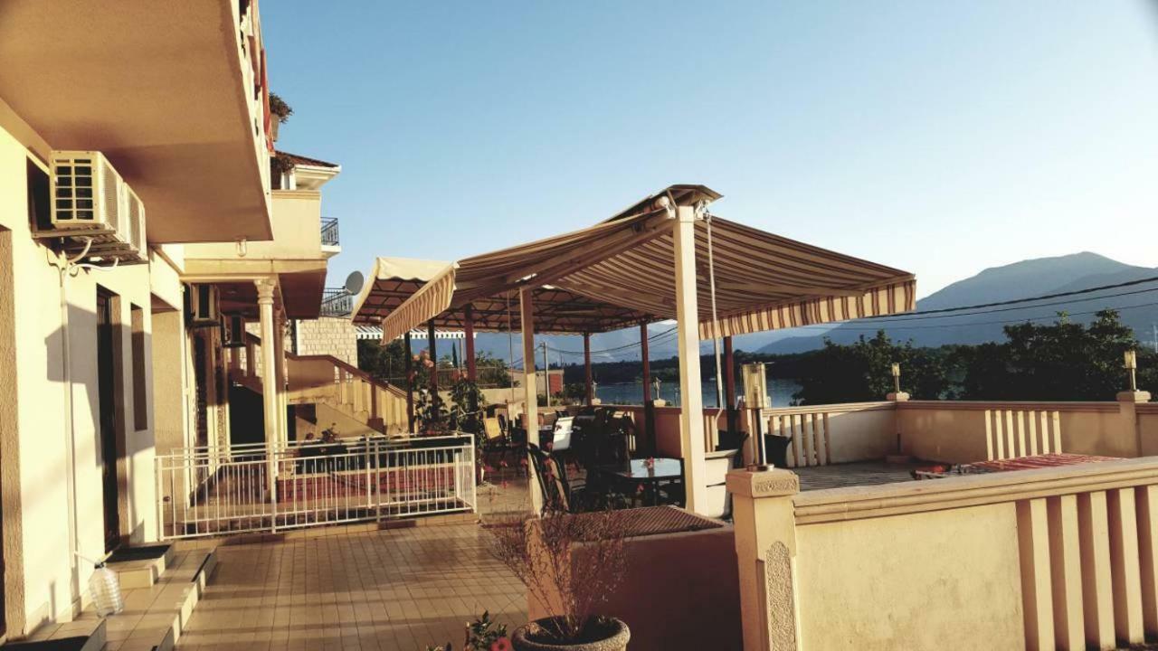 Apartments Klakor Ps Tivat Eksteriør bilde