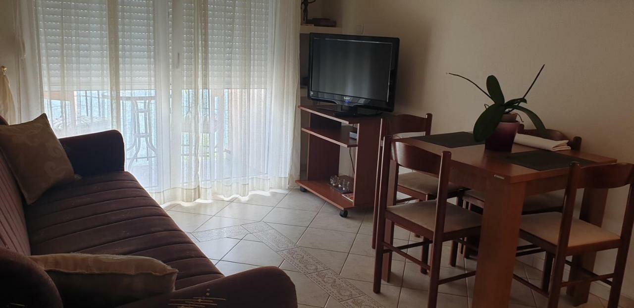 Apartments Klakor Ps Tivat Eksteriør bilde