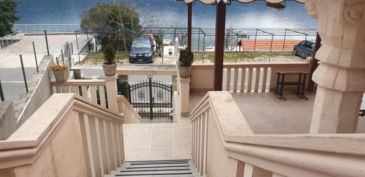 Apartments Klakor Ps Tivat Eksteriør bilde